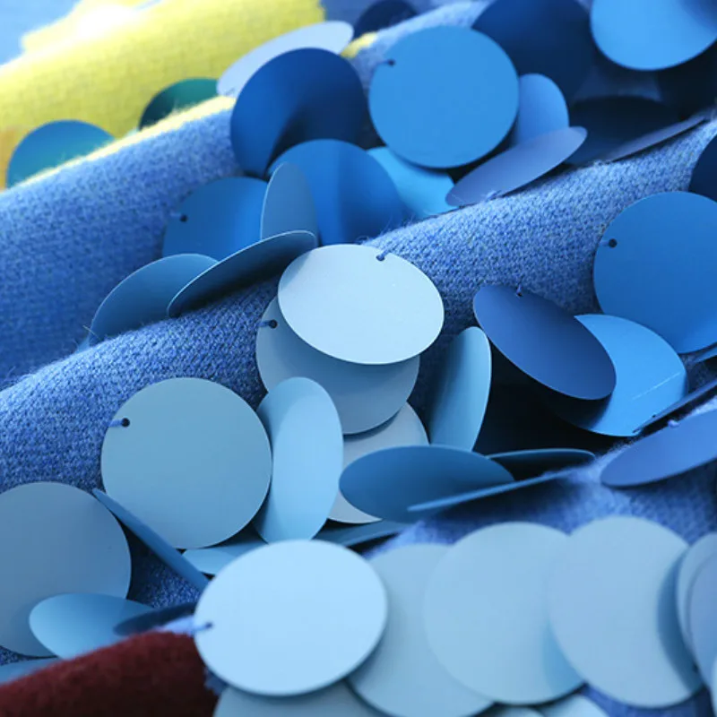 Женский трикотажный свитер с круглым вырезом Голубой пуловер аппликацией и