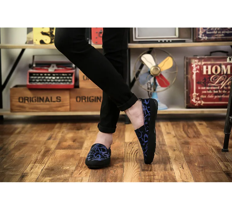 

Men Sneakers 2020 Summer Loafers Breathable Canvas Shoes High Quality Casual Footwear Fashion Light Male Walking Shoes