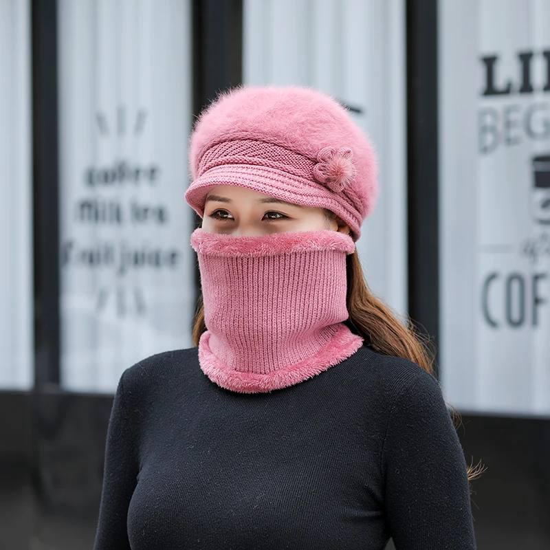 Женский комплект из шапки и шарфа осенне-зимний вязаный берет с цветами