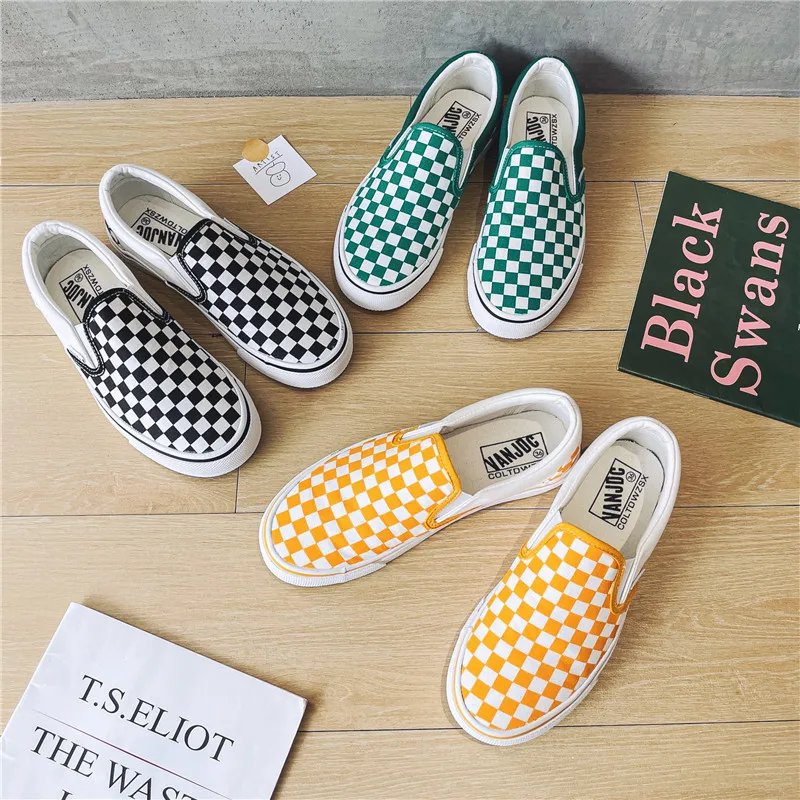 

Unisex Canvas Sneaker Slip-On Casual Shoes Outdoor Vulcanized Boots Lattice Design Spring Autumn Women Fashion Shoes 35-44 New