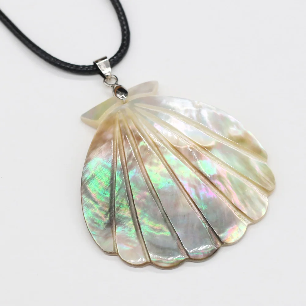 

Natural Shell Necklace With Sector-Shaped Pendant Leather Cord 2MM Charms For Elegant Women Love Romantic Gift