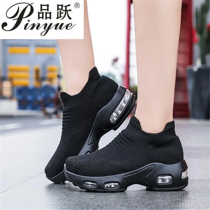 

New Women's Shoes Socks Shoes Spring And Summer Increase Cushion Mother Shoes Middle-Aged And Elderly Casual Shoes