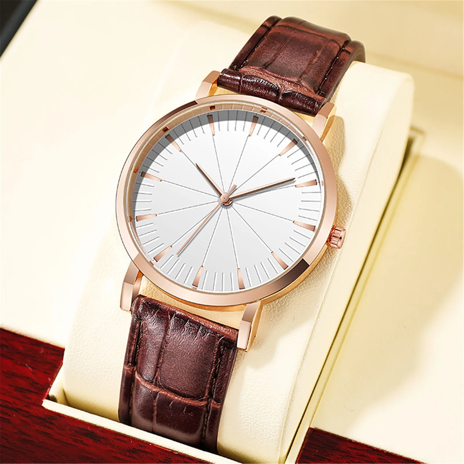 

Leather Wristwatch Man Business Brand Quartz Watch Spain Military Luxurious Montre Homme Simple Men Business Belt Quartz Watch