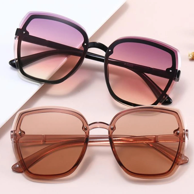 

Gradient Square Clear Shades For Women Luxury Rimless Women's Sunglasses New Luxury Brown Sunglasses Oculos De Sol Feminino 2021