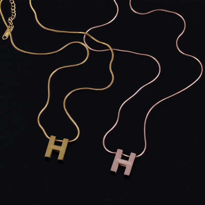 

TOSAKO Stainless Steel Pendant Sweater Chain Titanium Necklace Letter "H" 2021 Trend Jewelry