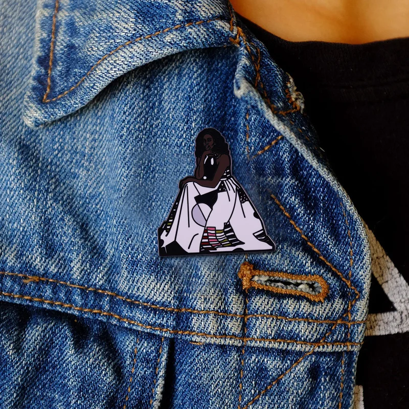 Значок на булавке Мишель Обама по официальному портрету Эми шеральд который