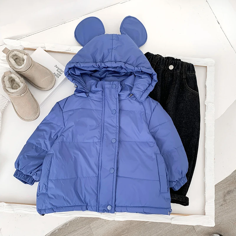 Детский однотонный пуховик с капюшоном и большими ушками |