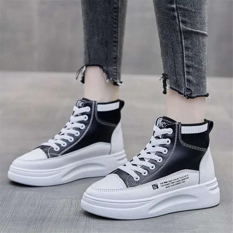 

2021 Spring And Autumn New High Quality Lightweight Casual Running Sneakers Fashion Trend All-match Women Shoes