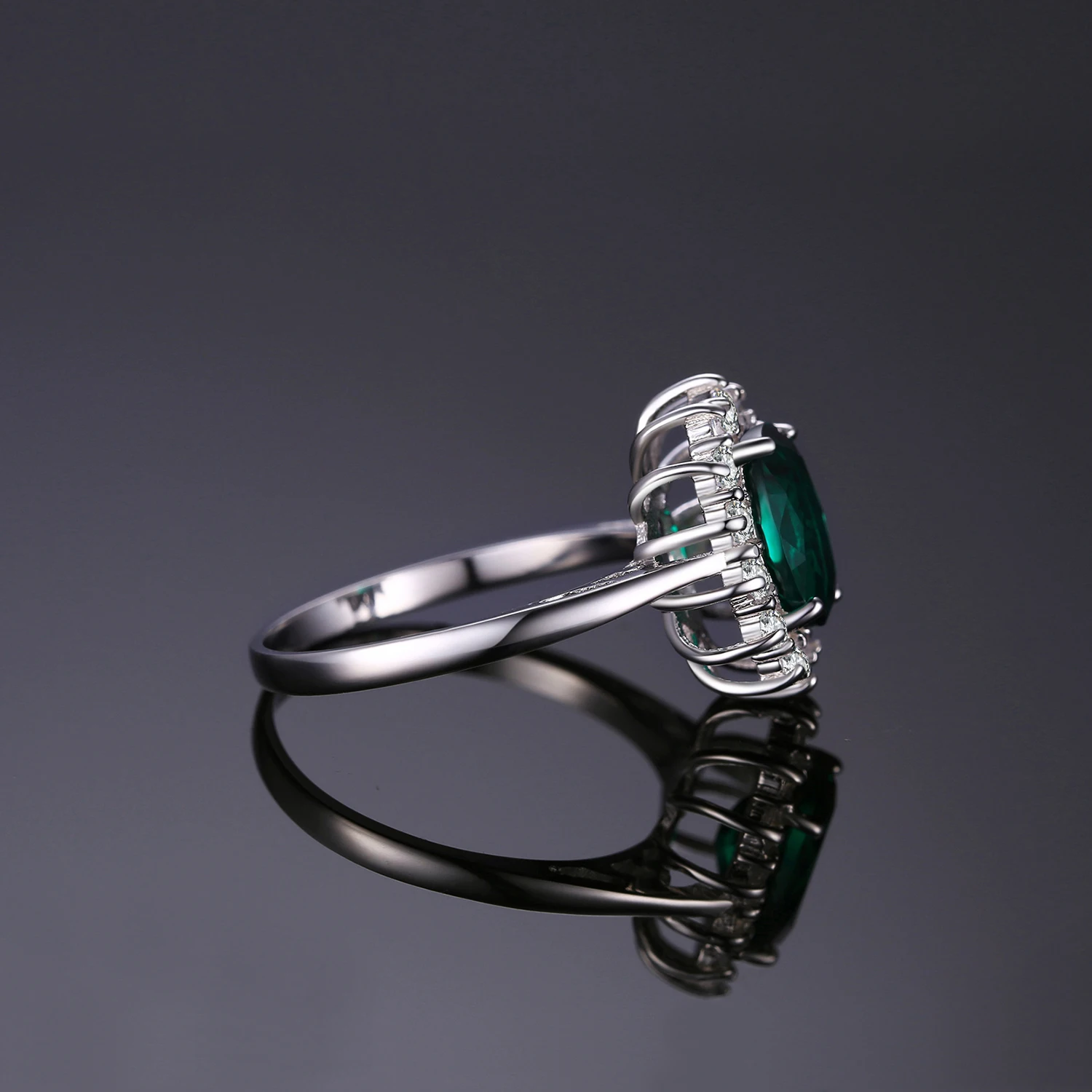 Женское кольцо с имитацией зеленого изумруда Jewelry Palace обручальное из серебра 925