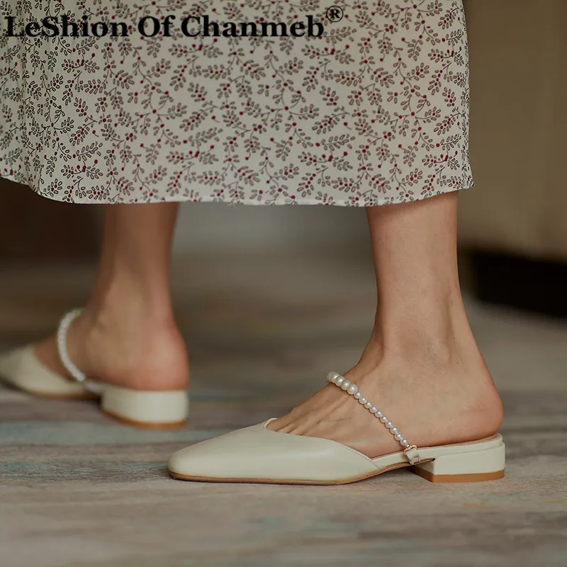 

Small Size 33 Natural Cow Leather Mules Women Ladies Pearls Flats Square Closed Toe Casual Shoes for Woman Female Flat Shoes New