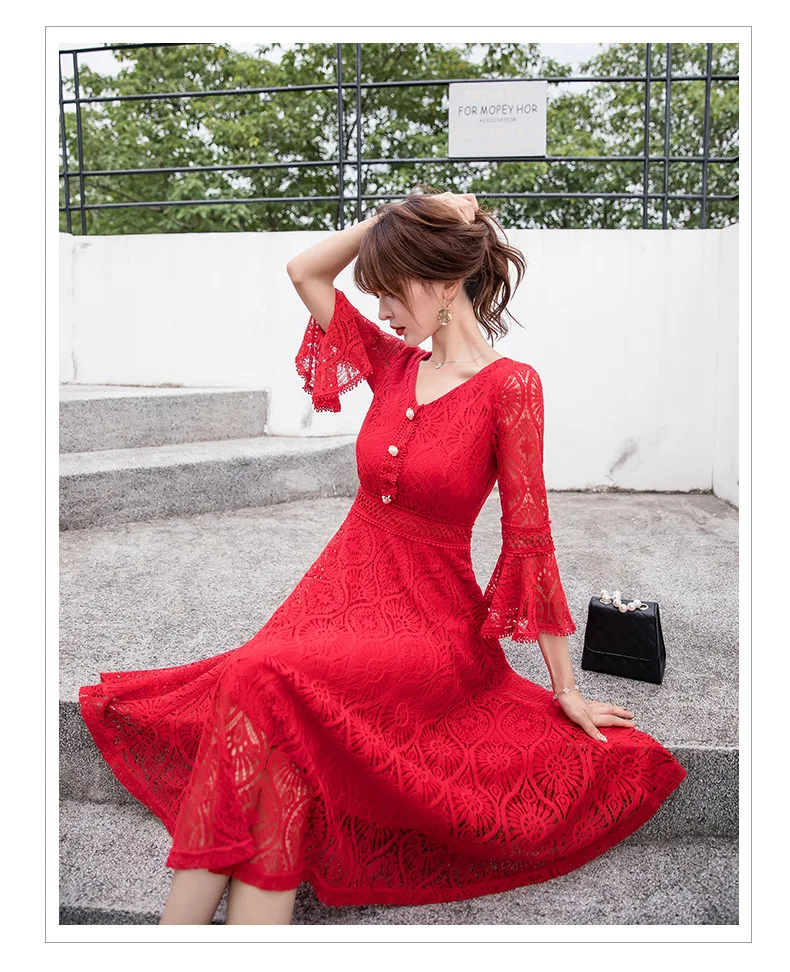 Осеннее кружевное вечернее платье с v-образным вырезом и расклешенными рукавами