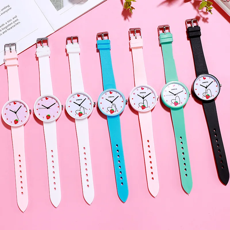

Super cute cute children love little strawberry pink plate fashion schoolgirl watches