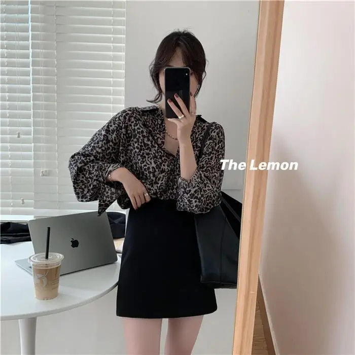 

New Panther Print Shirt women's Retro Hong Kong style printing long sleeve loose and thin style top fashion
