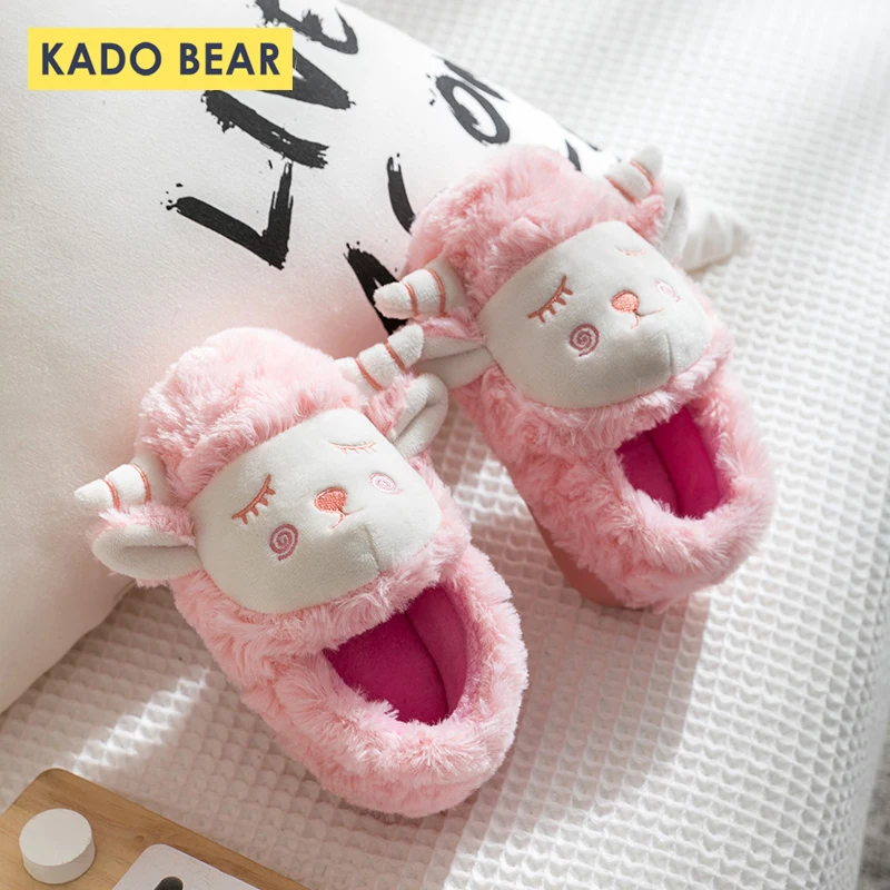 Детские плюшевые домашние тапочки на плоской подошве с мехом милые теплые для