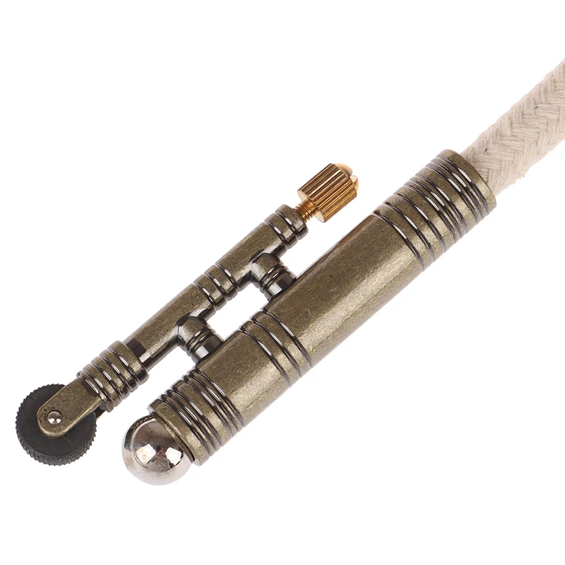 

HY-678 Kerosene Retro Lighter Rattlesnake Rope Velvet Metal Camping Tools