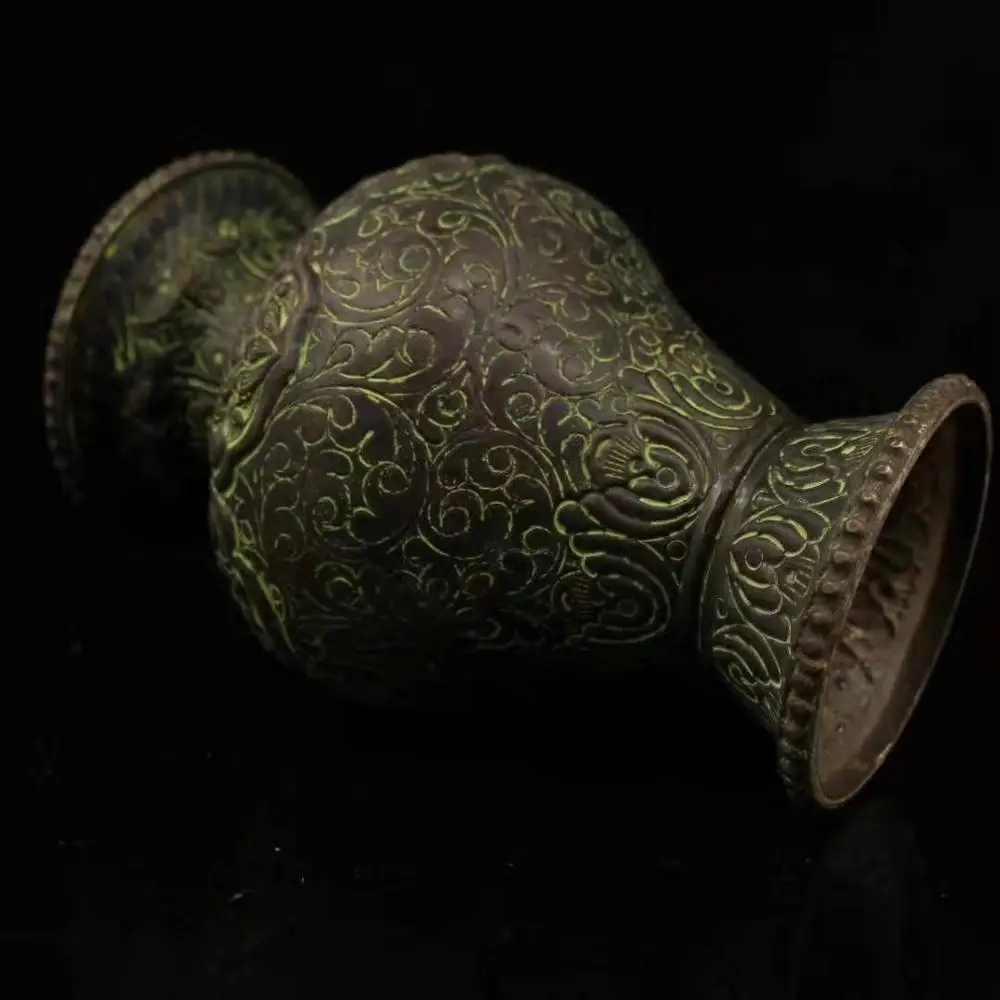 

Chinese Tibet's collection of old copper auspicious eight treasure vase