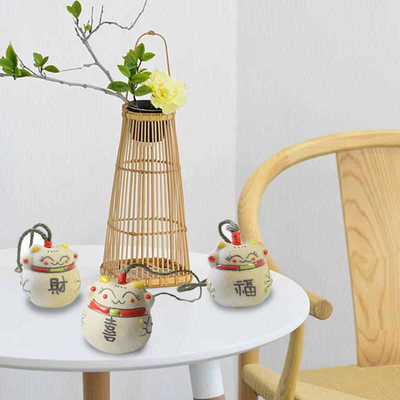 Мини-керамические ветряные колокольчики Lucky Cat, подвеска, украшение для автомобиля, подвесные фигурки феи, Миниатюрные Колокольчики с колокольчиком, домашний декор