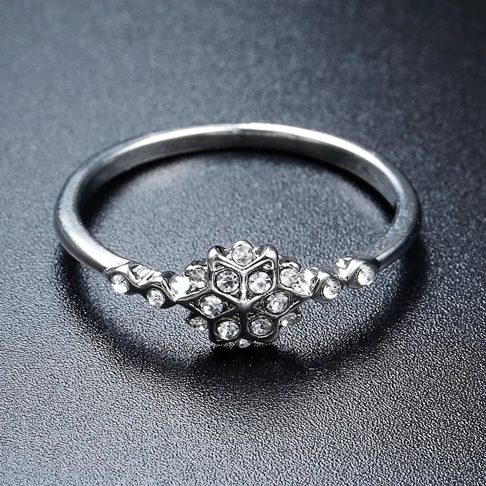2018 модные кольца женские ювелирные изделия цветок Стразы серебристый цвет опал