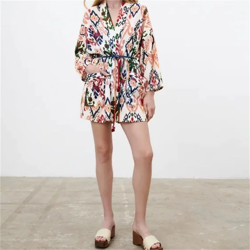 

ZXQJ Women 2021 Fashion Side Pockets Totem Print Shorts Vintage High Elastic Waist With Drawstring Female Short Pants Mujer