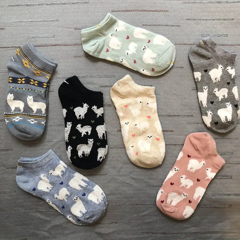 2023 new hot Short Ankle Invisible Tiny Alpaca Love Hearts Socks Farm Zoo Animal Llama like Fluffy Sheep Comfortable Cozy Cotton