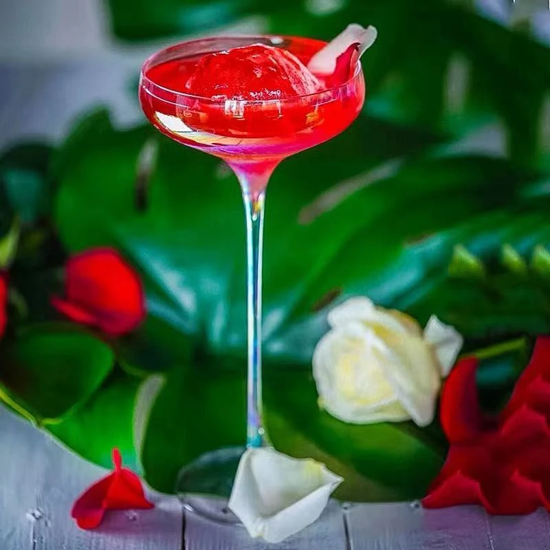 

Ladies' Cocktail: Martini and Champagne