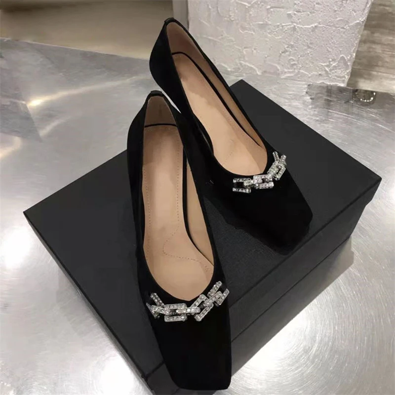 

Runway Square Toe Metal Thin High Heels Shoes Women Real Leather Rhinestone Chain Decor Pumps Spring Party Wedding Shoes Female