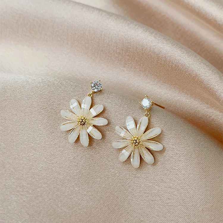 Цветочные летние серьги свежие и дикие Инс ювелирные изделия уха 2020 новые