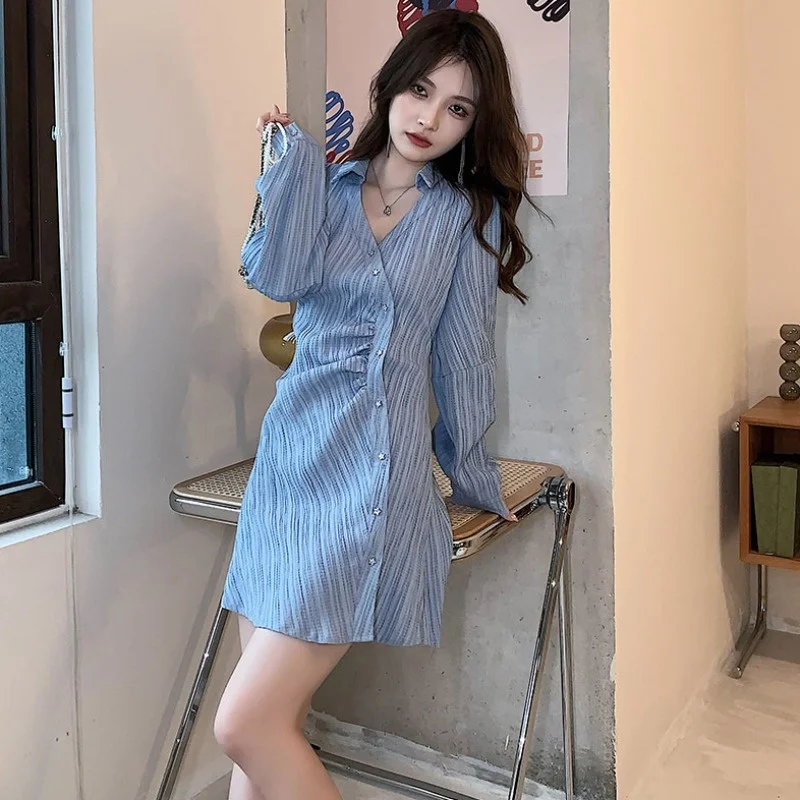 

Шикарное платье-рубашка в гонконгском ретро-стиле, синее облегающее однобортное короткое платье-рубашка во французском стиле с V-образным в...