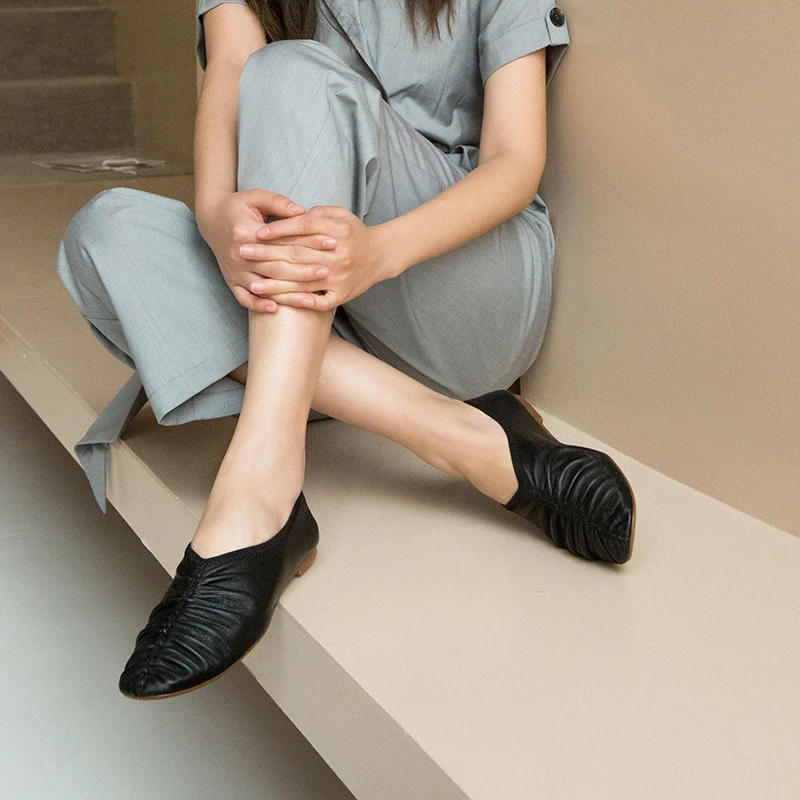 

CONASCO Genuine Leather Women Flats Shoes Spring Summer Elegant Concise Casual Comfortable Round Toe Pleated Flats Shoes Woman