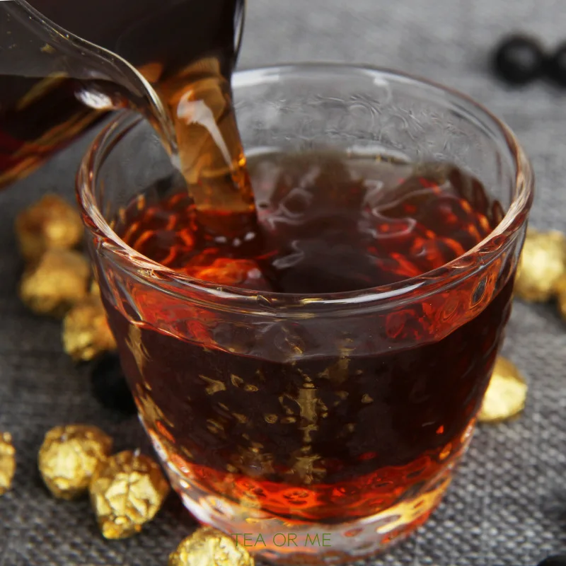 

100g/box Chinese Yunnan tea cooked gold tin foil packaging gift box resin tea Pu'er milk tea