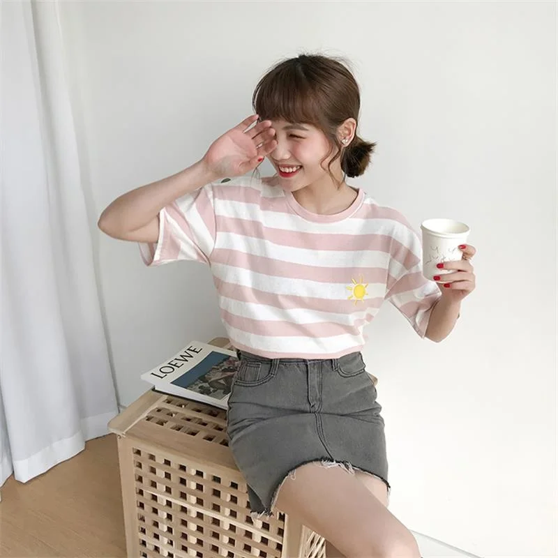 

Women's T-shirts Tops Kawaii Ladies Retro Striped Sun Cloud Moon Embroidered T-shirt Female Korean Harajuku Clothes For Women
