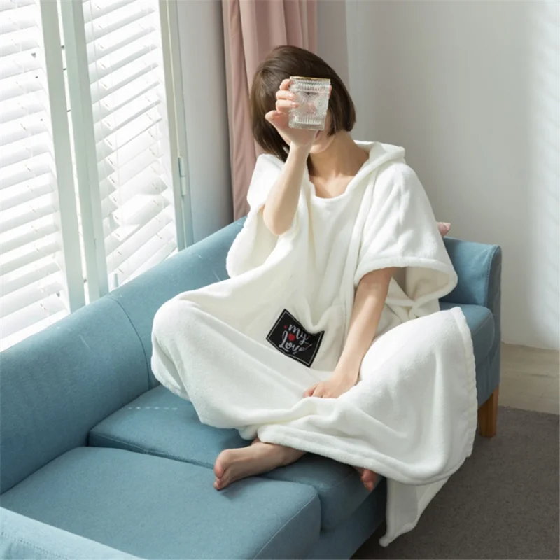 

Yvoepii 2021 Beach Towel 90*110cm White Hooded Soft Cotton Bathrobe Coral Fleece Spa Swimming Easy Taking Shower Clothes Summer