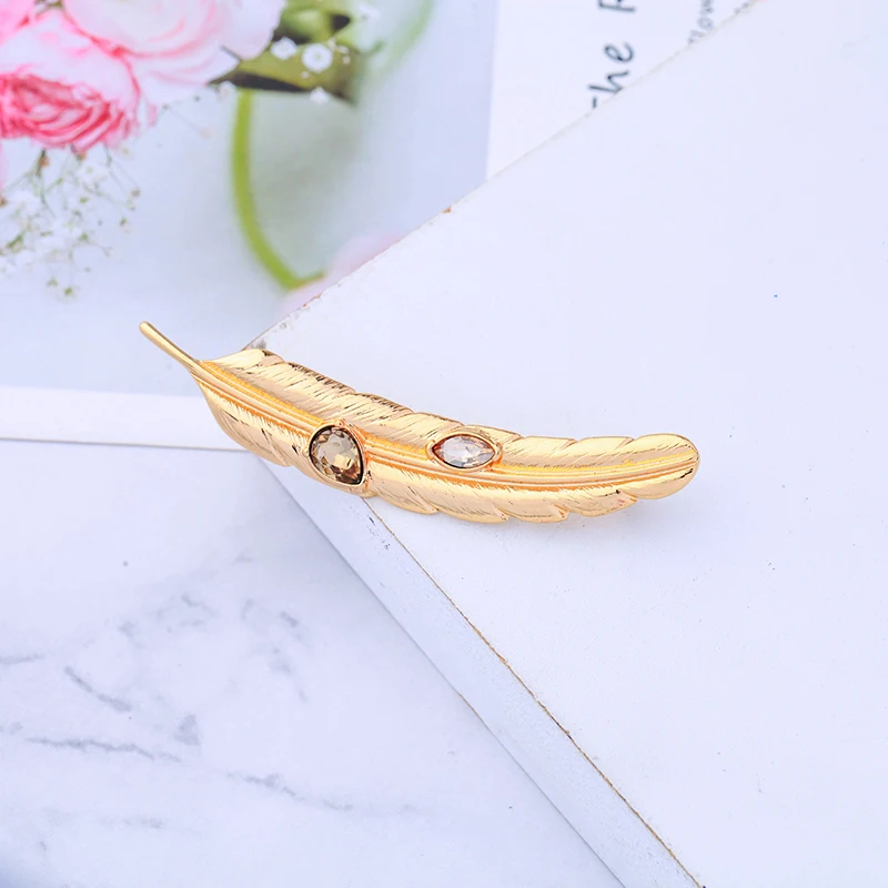 Перо золотистого цвета броши отворот булавка новый дизайн кристалл подарки для