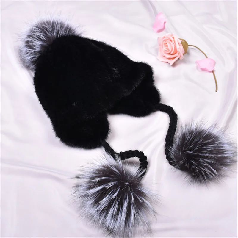 2019 Fashion New Hot Sale A Wide Variety Of Real Mink Fur With Fox Ball Fur Hat Ladies Winter Out Warm Personality Hat.