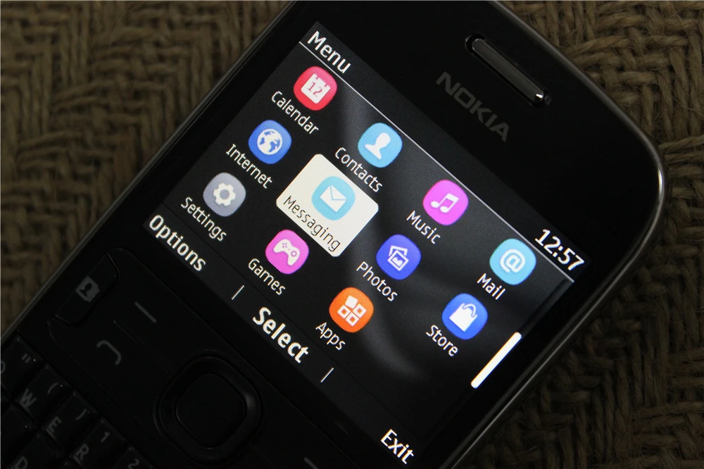 ASHA 302 Оригинальный разблокированный Nokia Asha 3G сеть GSM WIFI Bluetooth JAVA 3 15 Мп камера