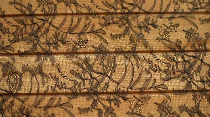 1 метр цена жесткая на ощупь французская кружевная ткань для свадебного платья