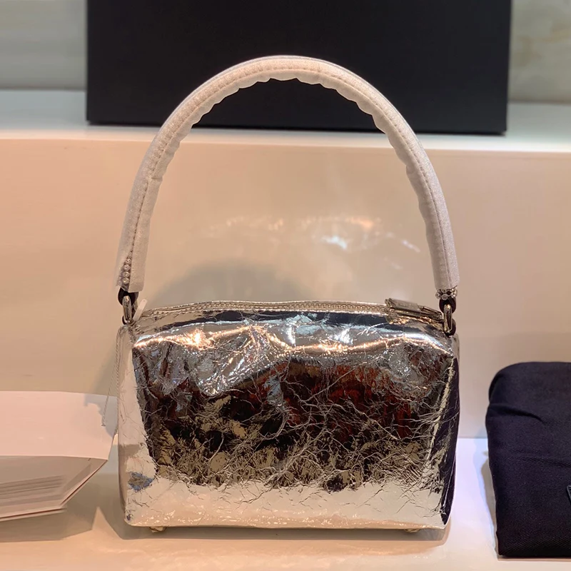 

Shiny metallic retro design, handle with diamonds, large-capacity handbag, ladies new fashion, underarm bag, multi-function