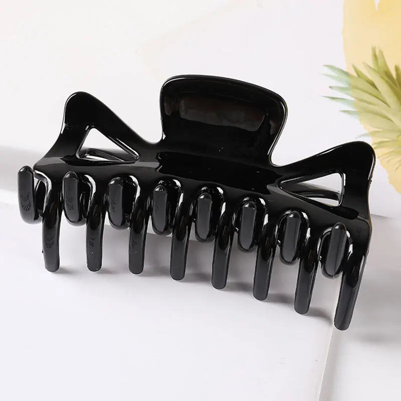 

1Pc Butterfly Shape Top Clips Geometric Hollow Out Plastic Hair Claw Women Elegant Fashion Solid Ponytail Clip Hair Styling Tool