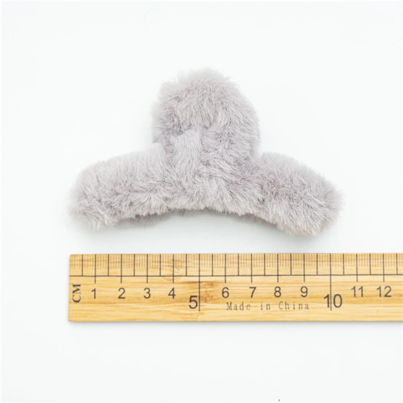 

Candy Color Faux Fur Hair Clip Plush Hair Claws Clamps Autumn Winter Women Ponytail Clip Shark Clip Barrettes Hair Accessories