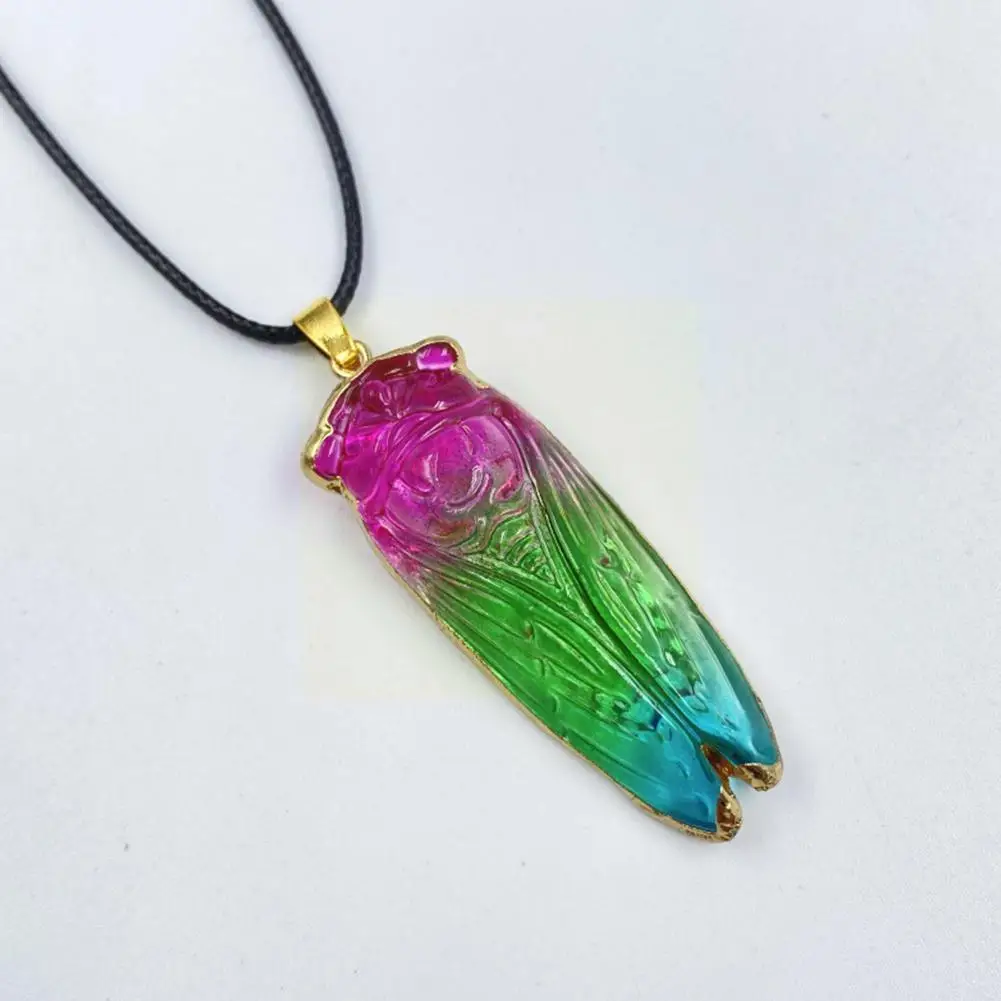 

Rainbow Natural Crystal Colorful Cicada Pendant Gradient Moth Pendant Jewelry Color Fashion S0v9