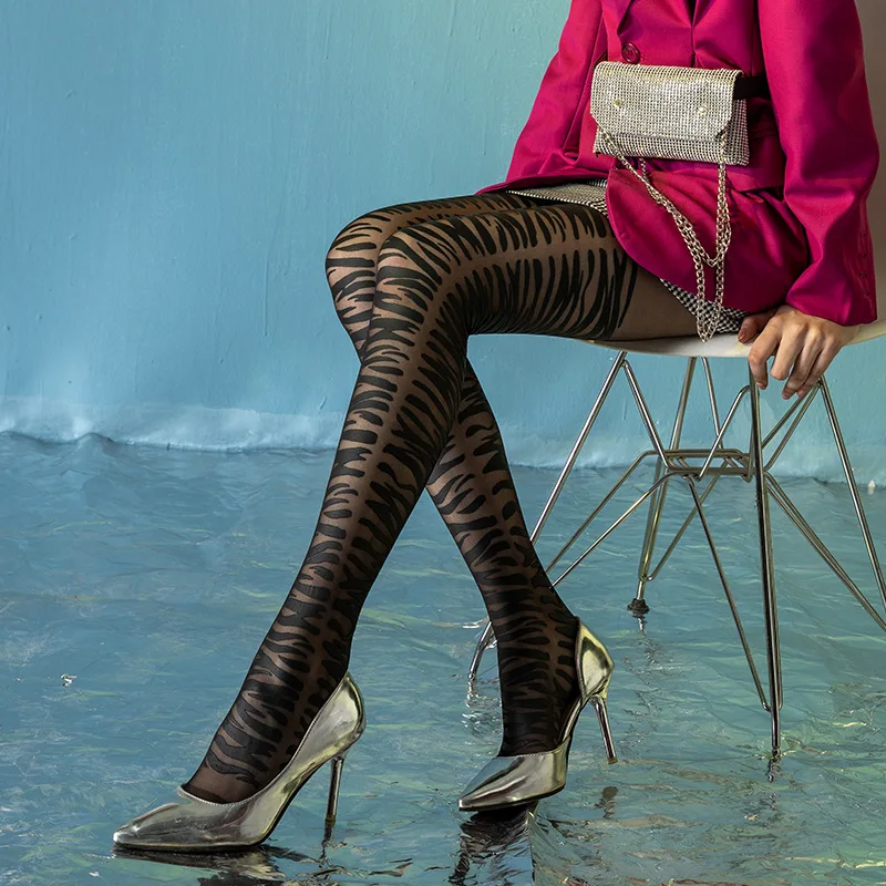 Женские черные колготки модные в полоску Зебра тонкие шелковые для женщин