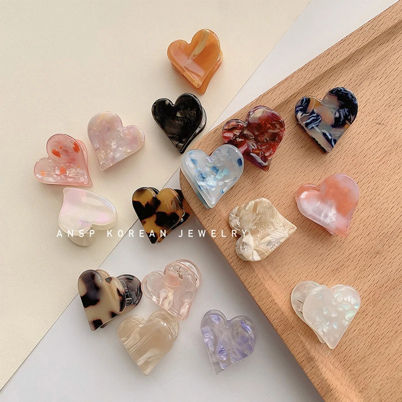 

Sweet Mini Heart-shaped Hair Clips for Women Hair Claw Chic Barrettes Girls Claw Crab Hairpins Styling Fashion Hair Accessories