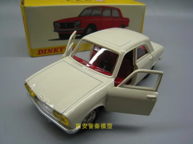Коллекция игрушечных моделей автомобилей Dinky Toy 1/43 PEUGEOT 1428 седан литой под
