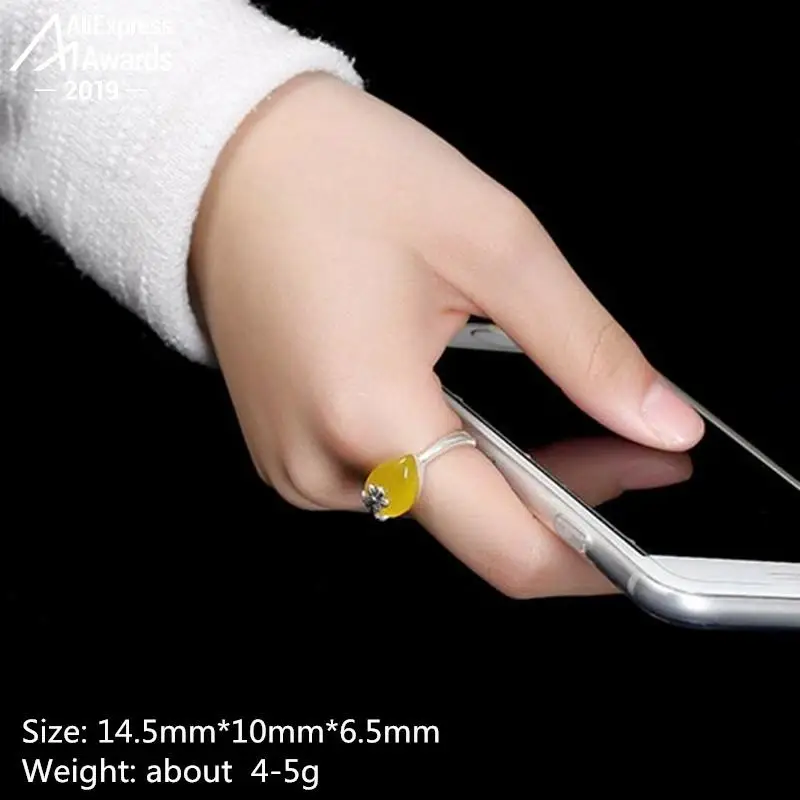 Кольцо женское из серебра 925 пробы с натуральным Балтийским драгоценным