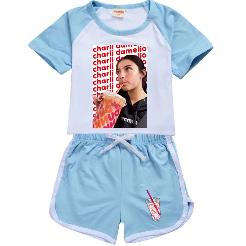 Комплект детской одежды из двух предметов: футболка + шорты и штаны спортивная