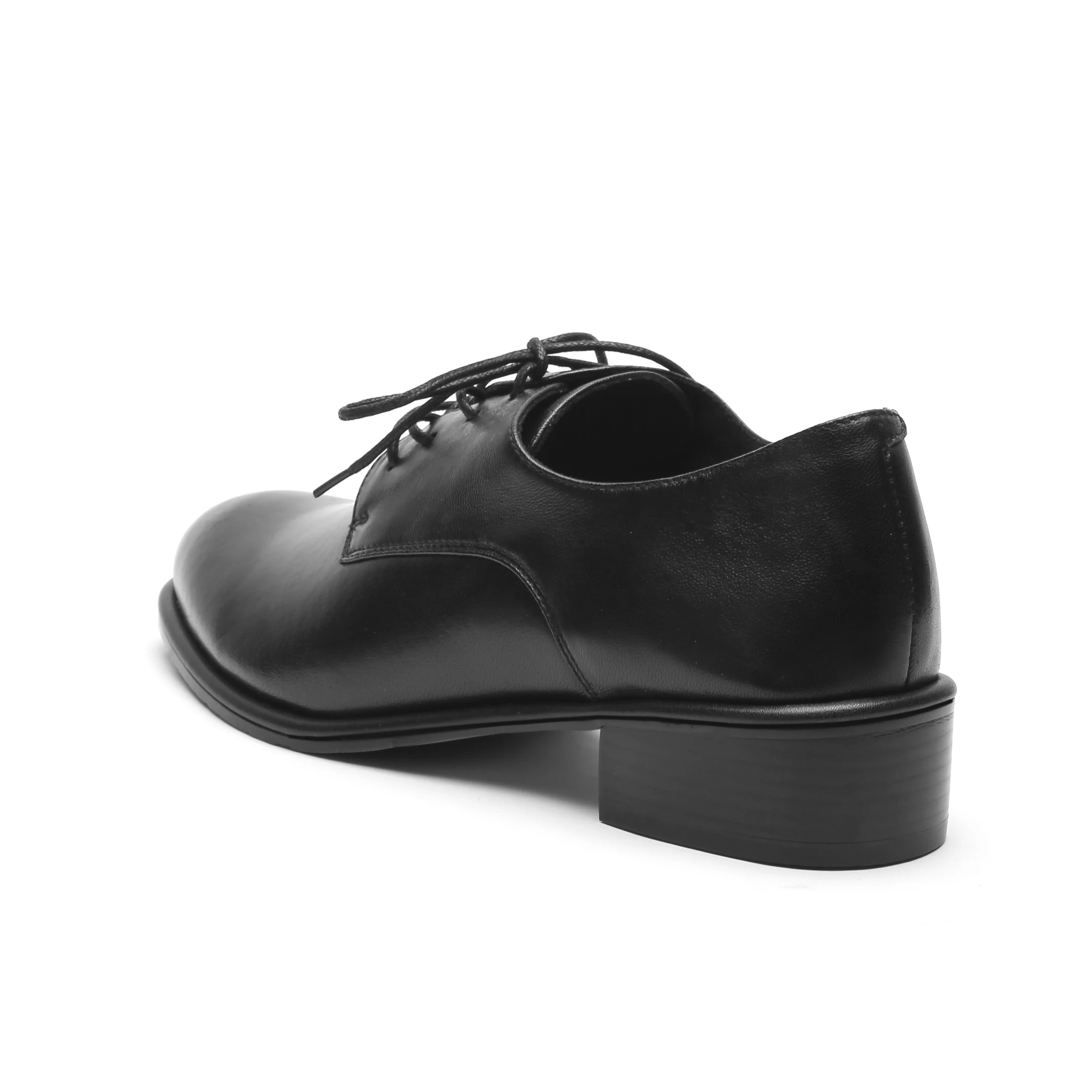 Туфли лодочки Tanariya из натуральной телячьей кожи с круглым носком женские туфли