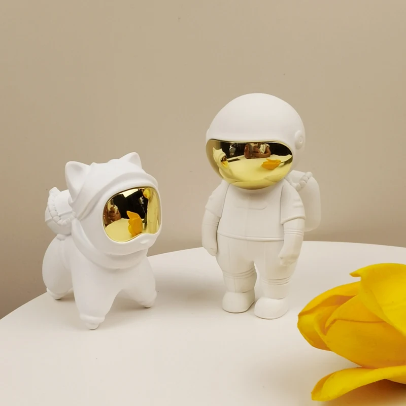 

Скульптура в космическом стиле для кошек и собак из смолы, маленькая звезда, украшения для кошек, статуя животного, высококлассная скульпту...