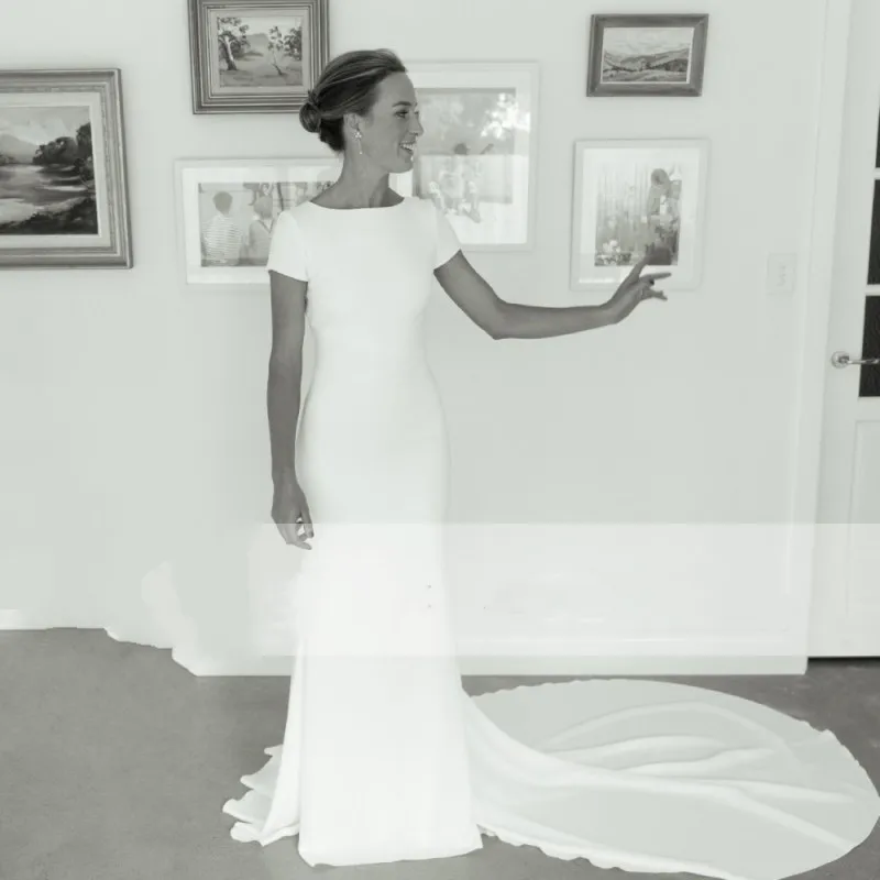 

Simple Elegant Wedding Dress With Short Sleeves Open Back Mermaid Bridal Gowns Princess Plus Size Vestido de Noiva