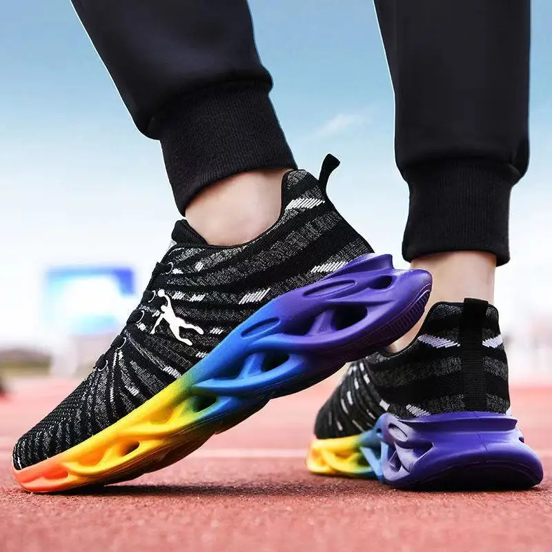 

Autumn teenagers fly woven male shoes junior high school students knife edge Korean trend mesh breathable color sports shoes mal