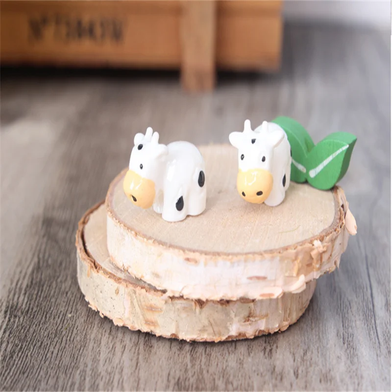 Маленькие полимерные коровья украшения ручной работы для сказочного сада